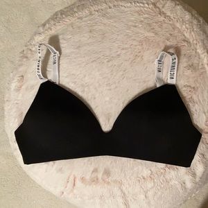 vs t shirt bra